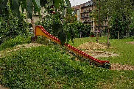 Landhof-Basel_Naturspielplatz-Sommer_20190609_web-detail_123329.jpg